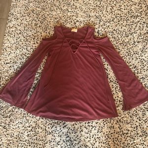 Hibiscus colored bell sleeve shirt